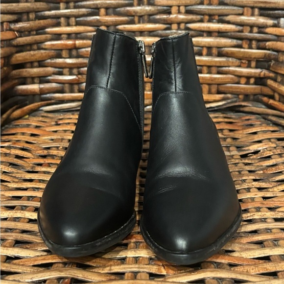 ITALEAU Women's Black Leather Lunella Ankle Booties EU 36.5/6 Made in Itality - Picture 2 of 15